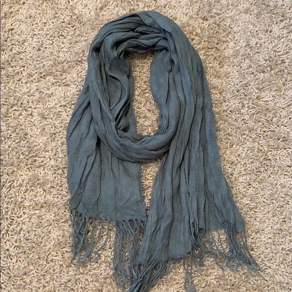 🌻2 for $15- Beautiful Blue-Grey Scarf - Picture 1 of 3